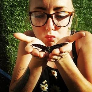 Meet your Posher, Kami